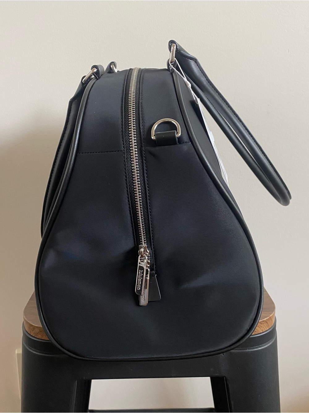 lululemon athletica Bowler Duffle Bag 17L Black Silver - Picture 3 of 13